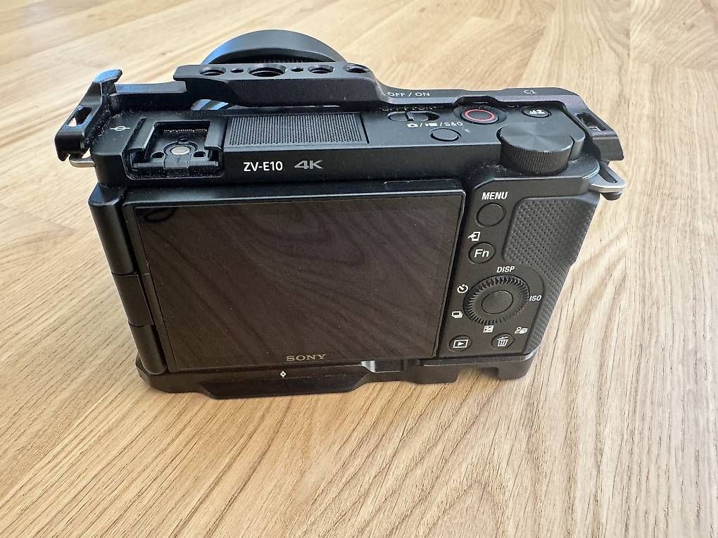 Fotocamera: Sony Alpha ZVE10 Kit Plus – Usato da Aesch BL venduto da David126 3