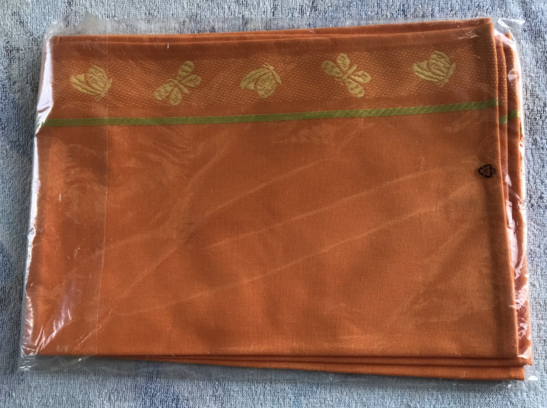 Set di tavolo e panche: 4 TISCHSETS NEU & ORIGINALVERPACK – Nuovo e nell'imballaggio originale da Ostermundigen venduto da Kari1937 2