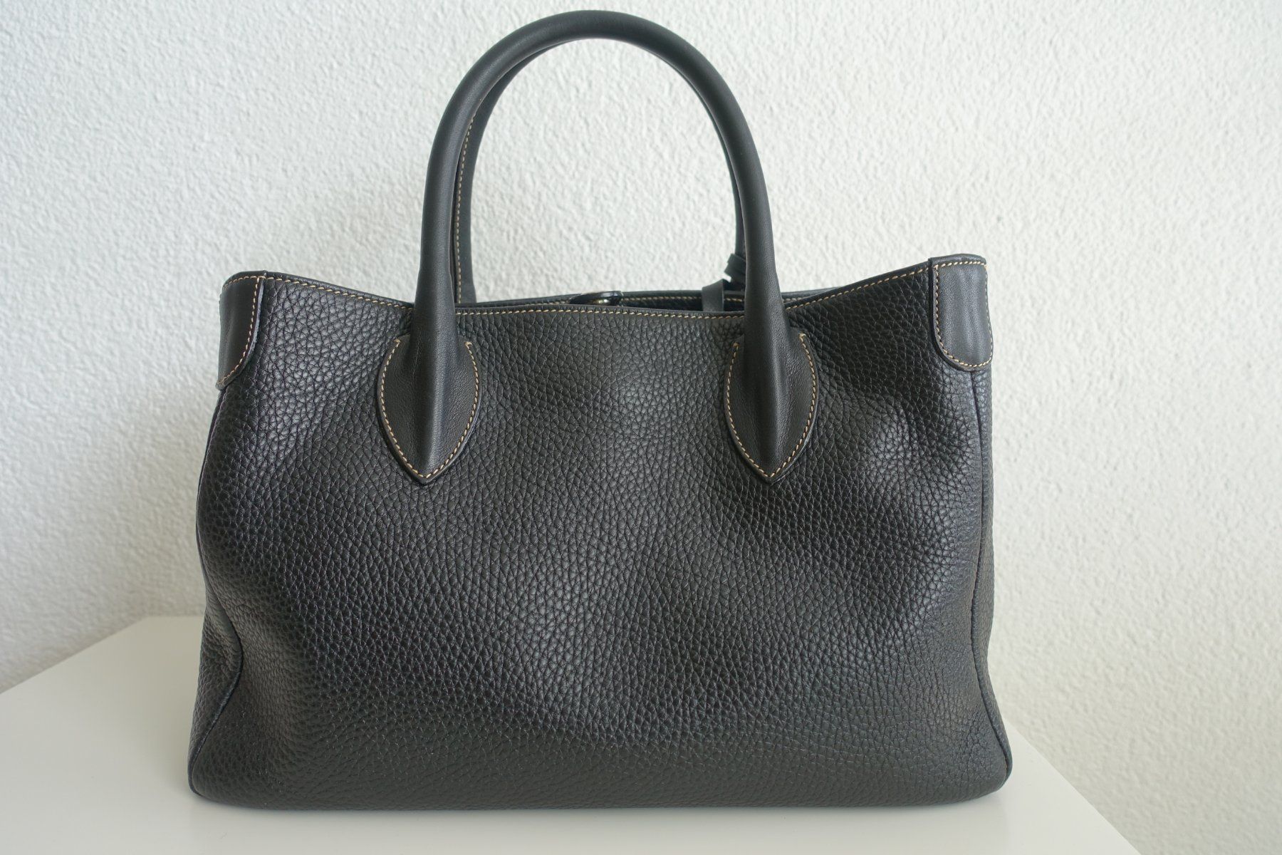 Sacs femmes: Handtasche aus Kunst-Leder – D'occasion à Volketswil par ronbons 1