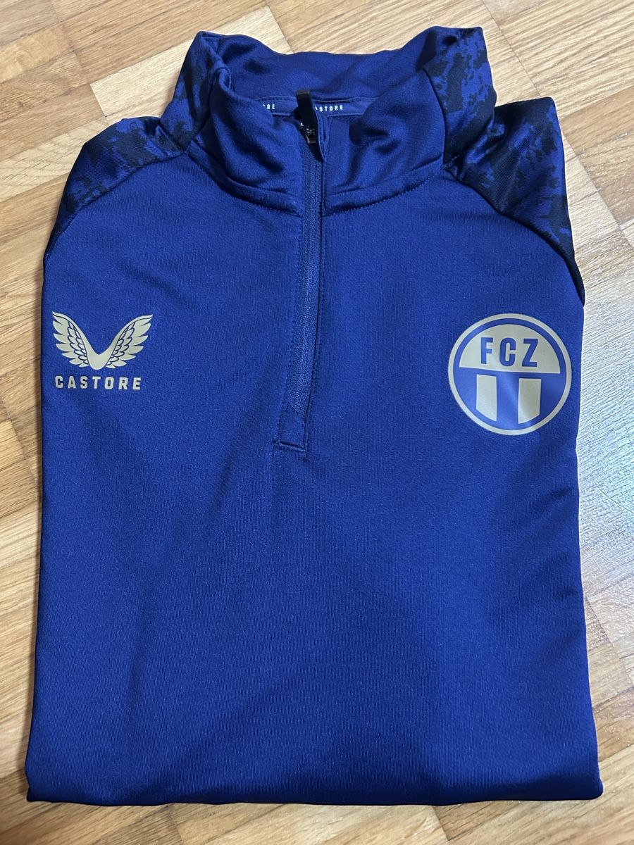 Leibchen & Hosen: Castore Pullover FCZ blau Grösse S neu – Gebraucht aus stetten von sulejmani5