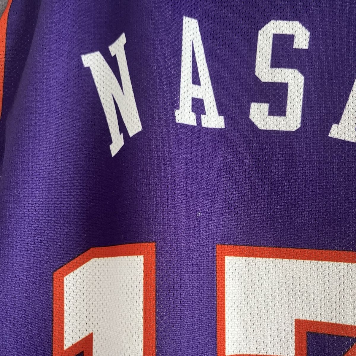 Leibchen & Hosen: Phoenix Suns Trikot Nash Champion L – Gebraucht aus Winterthur von LaBodega 9