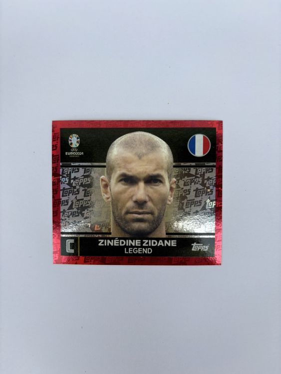Autocollant Zinedine Zidane Topps UEFA EURO 2024 - Violet JAMBE 8