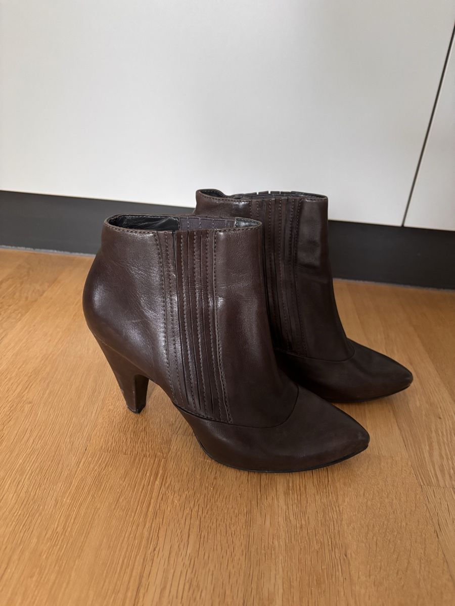 Ash Scarpe da donna: Stiefelette Ash braun 38 – Usato da Fribourg venduto da dafral