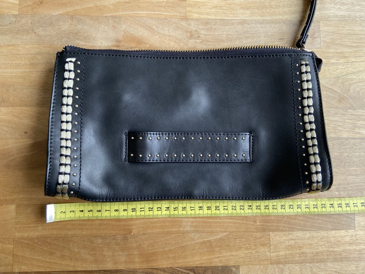 Mango Taschen: Clutch mit Nieten MANGO – Gebraucht aus Dietlikon von Luna77 3
