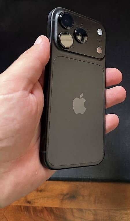 Apple Handys / Smartphones: iPhone 18 Pro – Neu (gemäss Beschreibung) aus Mühlau von L7E