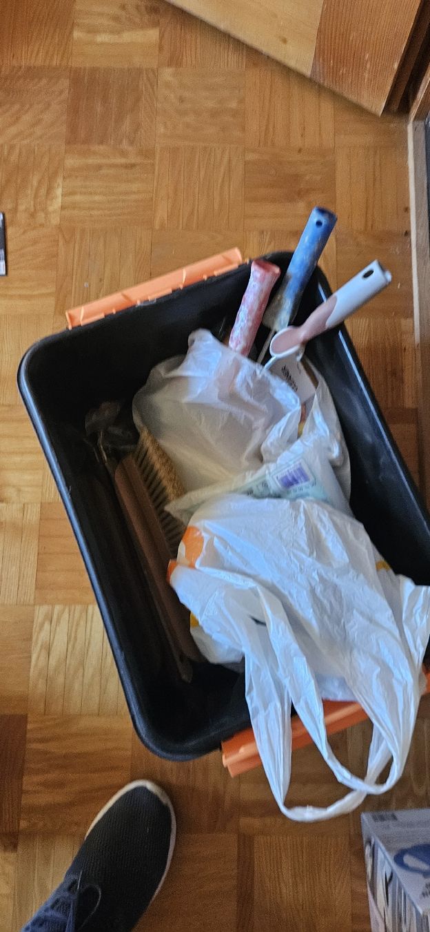 Casse di trasporto: Malersachen inkl. Box – Usato da Belp venduto da Ginus85