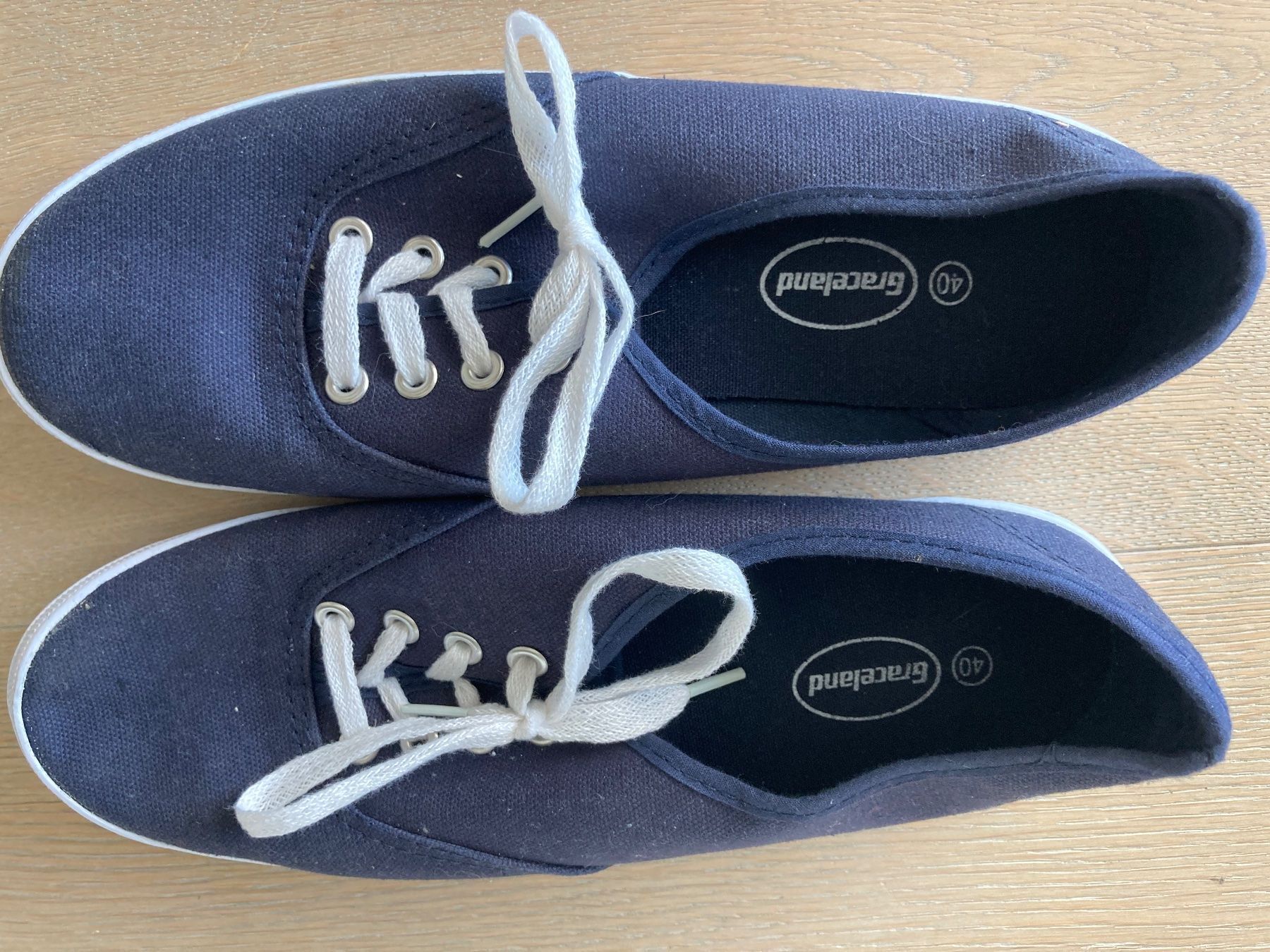 Graceland Scarpe da donna: Neuwertige Turnschuhe/Sneaker Gr. 40 – Nuovo (secondo la descrizione) da Meilen venduto da Golfer04 4