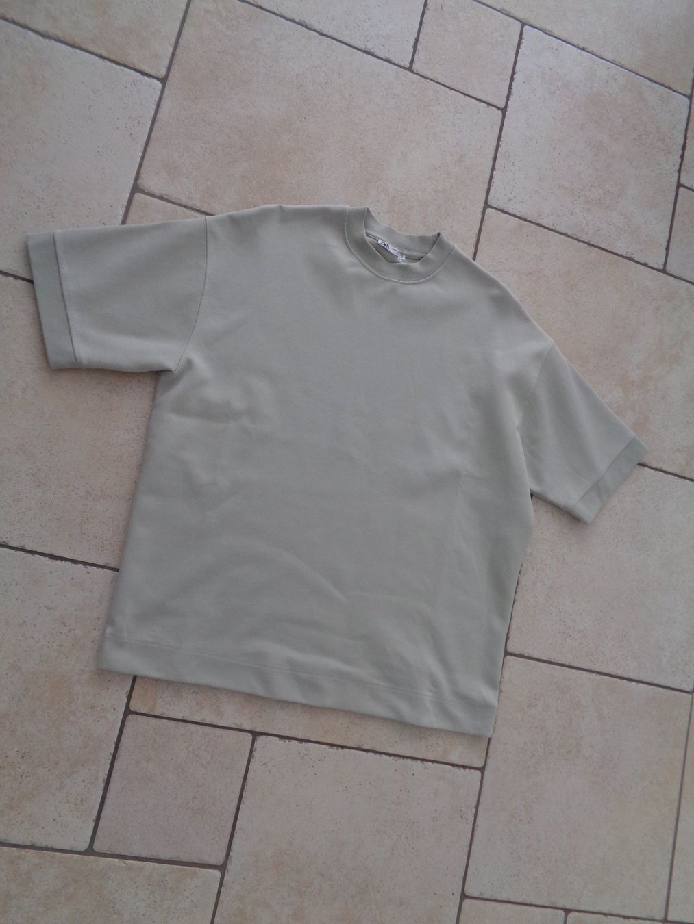 Zara T-Shirts: Shirt  Zara  Grösse S – Gebraucht aus Kreuzlingen von Robi-2003