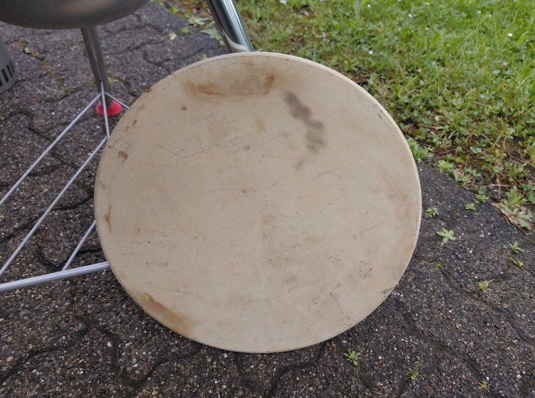 Weber Griglie: Weber Holzkohlegrill rund (57cm) – Usato da Stäfa venduto da Phphch 4