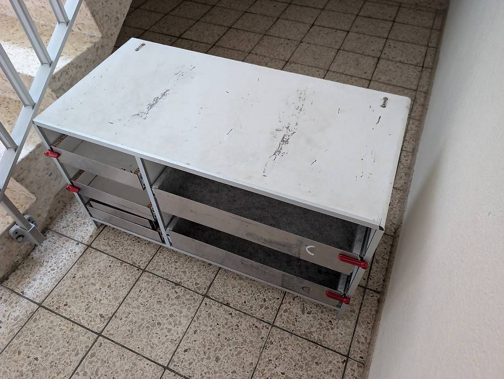 Schränke: Camper Heckschrank – Gebraucht aus Stansstad von HendyS 1