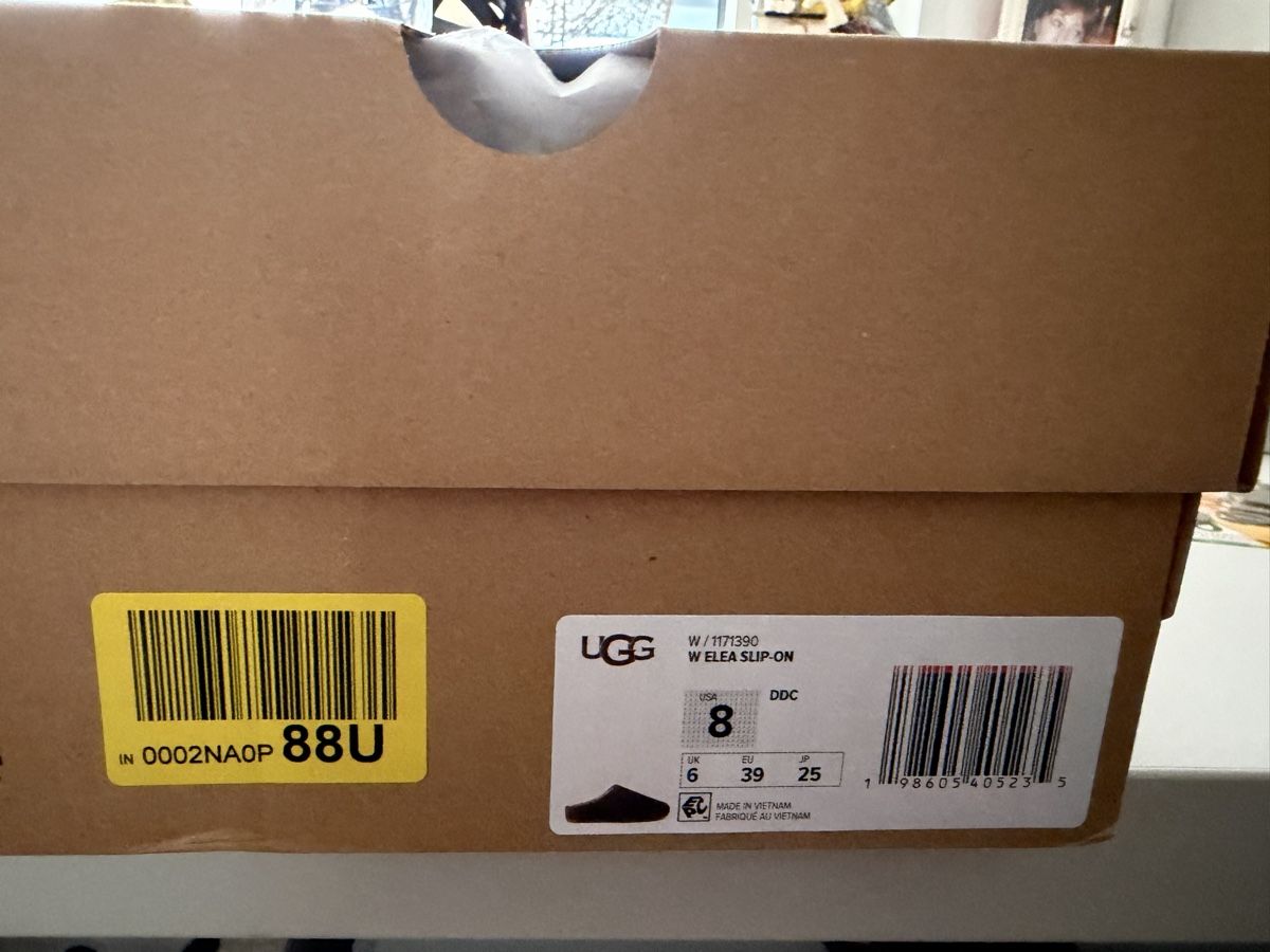 Ugg Scarpe da donna: Ugg Slip on große 39 – Nuovo e nell'imballaggio originale da Allschwil venduto da Figidindia 3