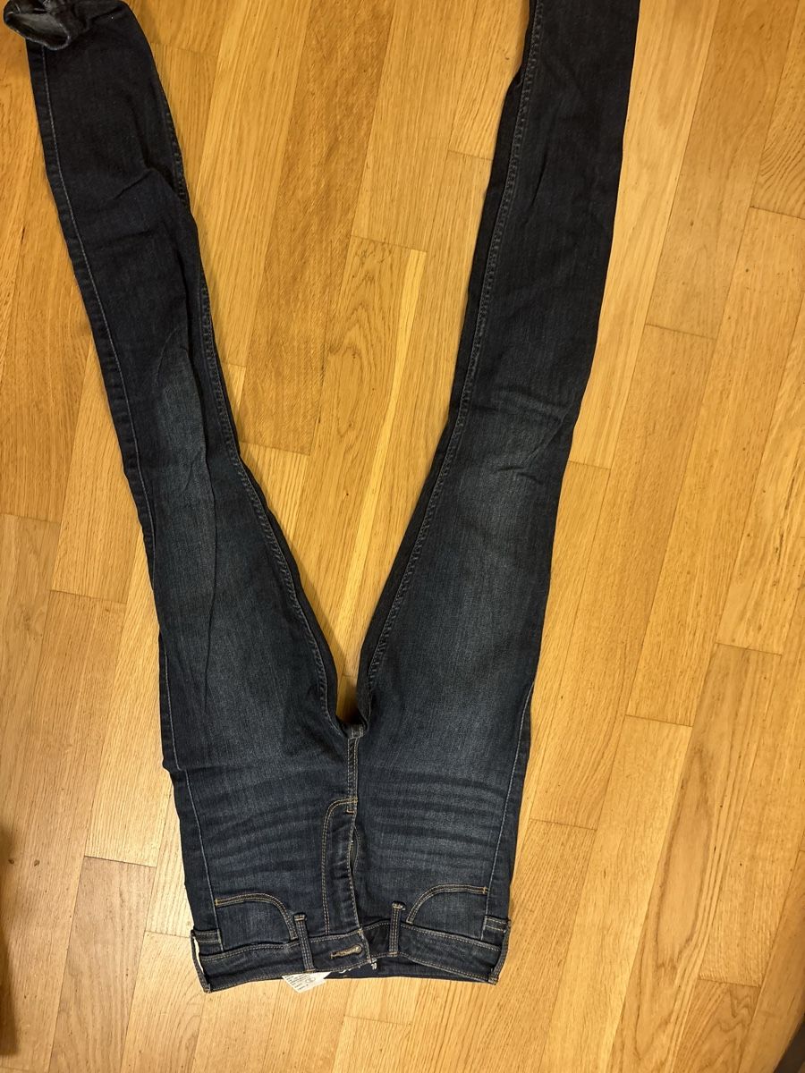Jeans: hollister jeans – Usato da Glattbrugg venduto da Nixonia 2