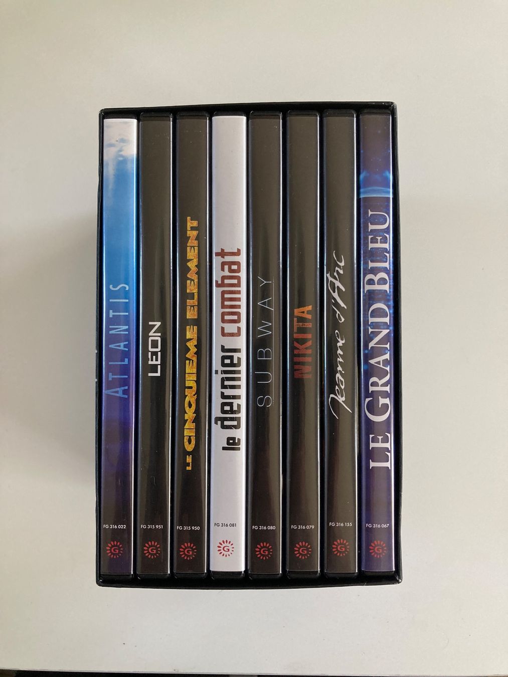 Tutti i DVDs: Coffret Luc Besson 8 films DVD – Nuovo (secondo la descrizione) da Bassecourt venduto da CALUMET-X 1