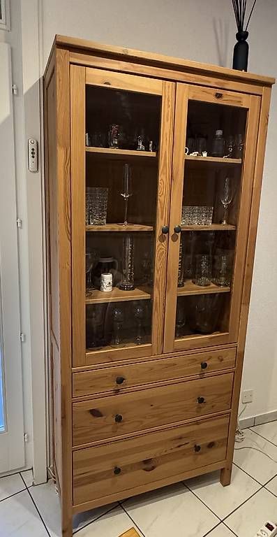 Vitrinen: Vitrine IKEA HEMNES - 90x197 – Gebraucht aus Onnens FR von Cyrilovski
