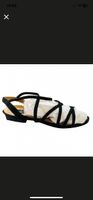 Sandales Stuart Weitzman noires, taille 38.5 - Été!