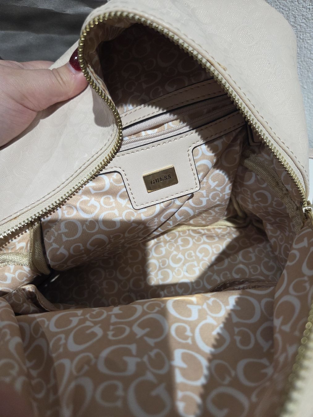Zaini: Guess rucksack – Usato da Naters venduto da sil_cfh5 1