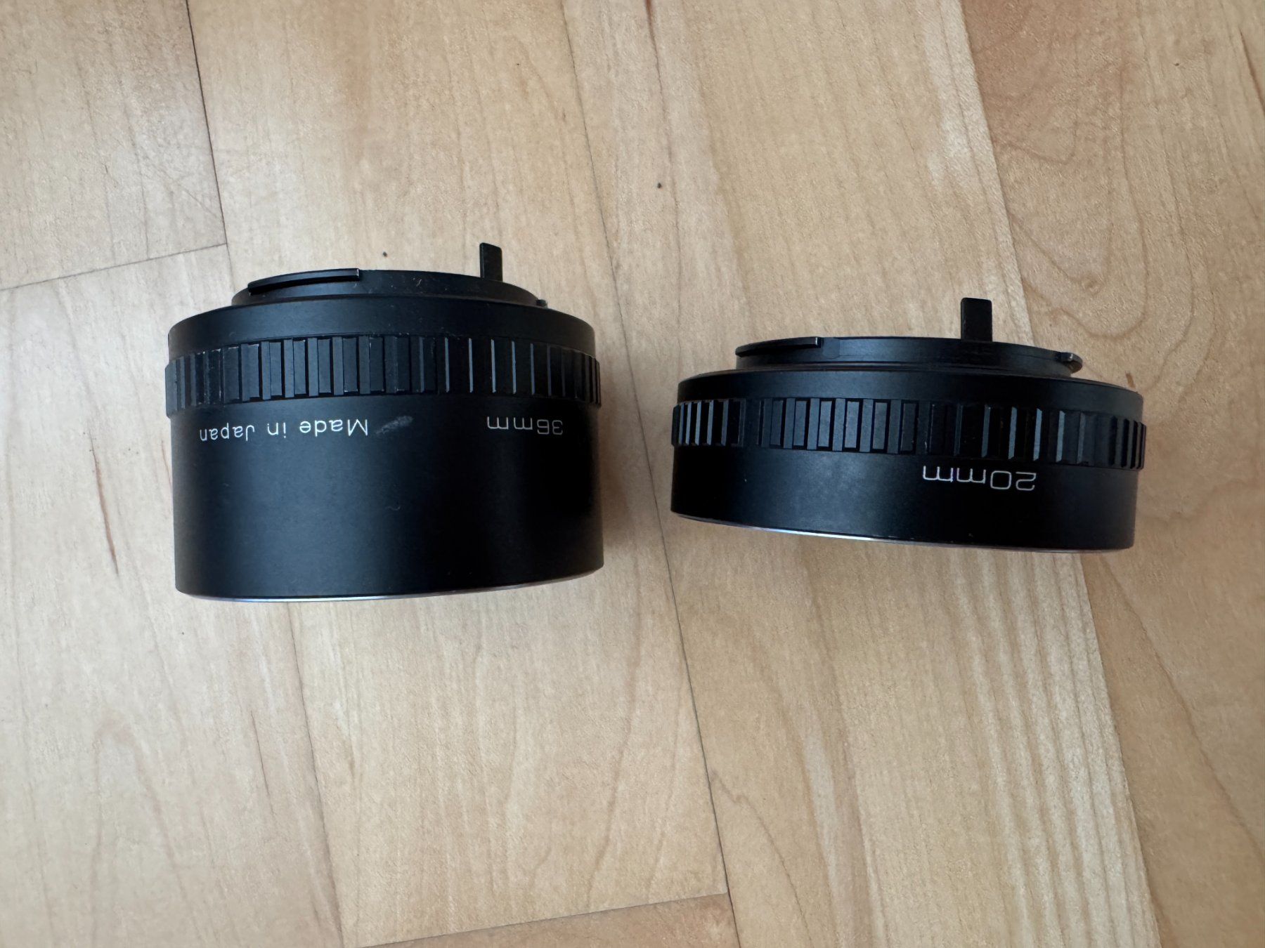 Objectifs: 20mm und 36mm – D'occasion à Möhlin par tiio