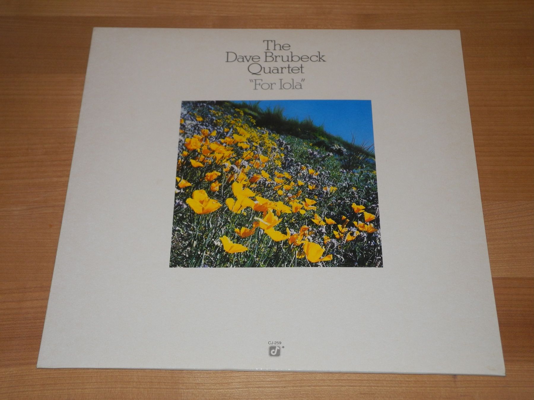 Dischi in vinile: DAVE BRUBECK QUARTET: FOR IOLA - CONCORD JAZZ – Nuovo (secondo la descrizione) da Fahrwangen venduto da Swirl2