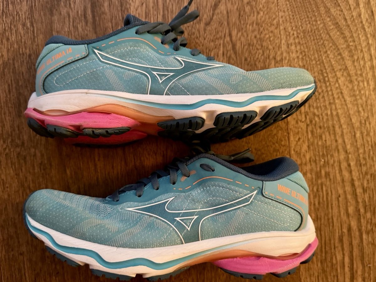 Mizuno Scarpe per ragazze: Mizuno Laufschuhe, Grösse 38,5 – Usato da Biel-Benken BL venduto da mvazquezf