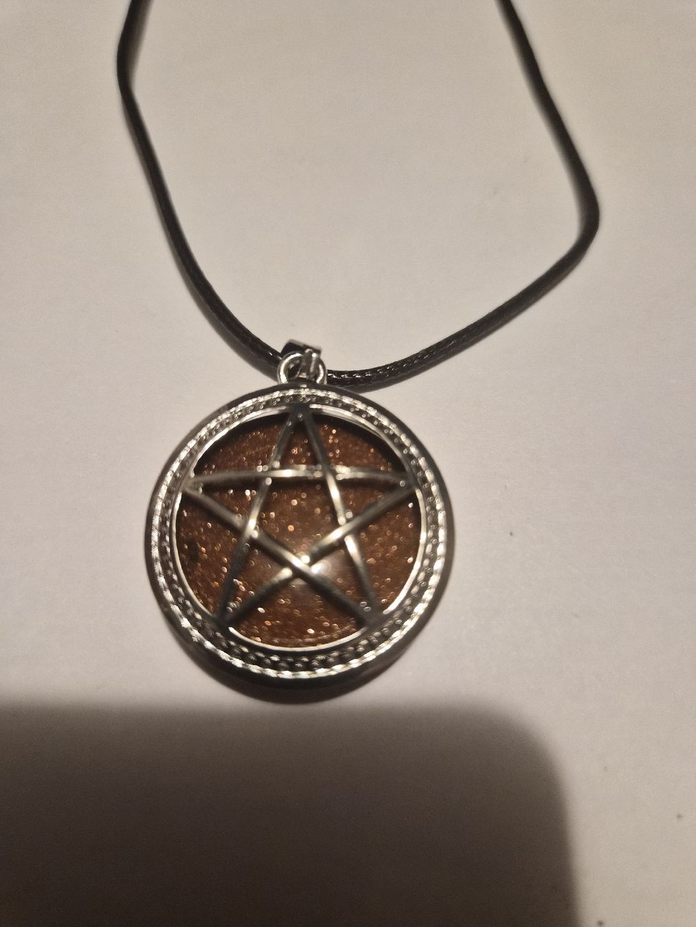 Catenine: collier pentacle – Nuovo (secondo la descrizione) da Senèdes venduto da hen_fw8b