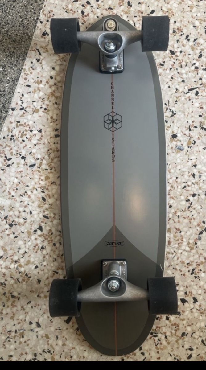 Skateboards: Carver Skateboard – Neu (gemäss Beschreibung) aus Müntschemier von leonie.3232 1
