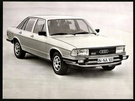 Fotografie Auto Audi 100 5E, Stufenheck-