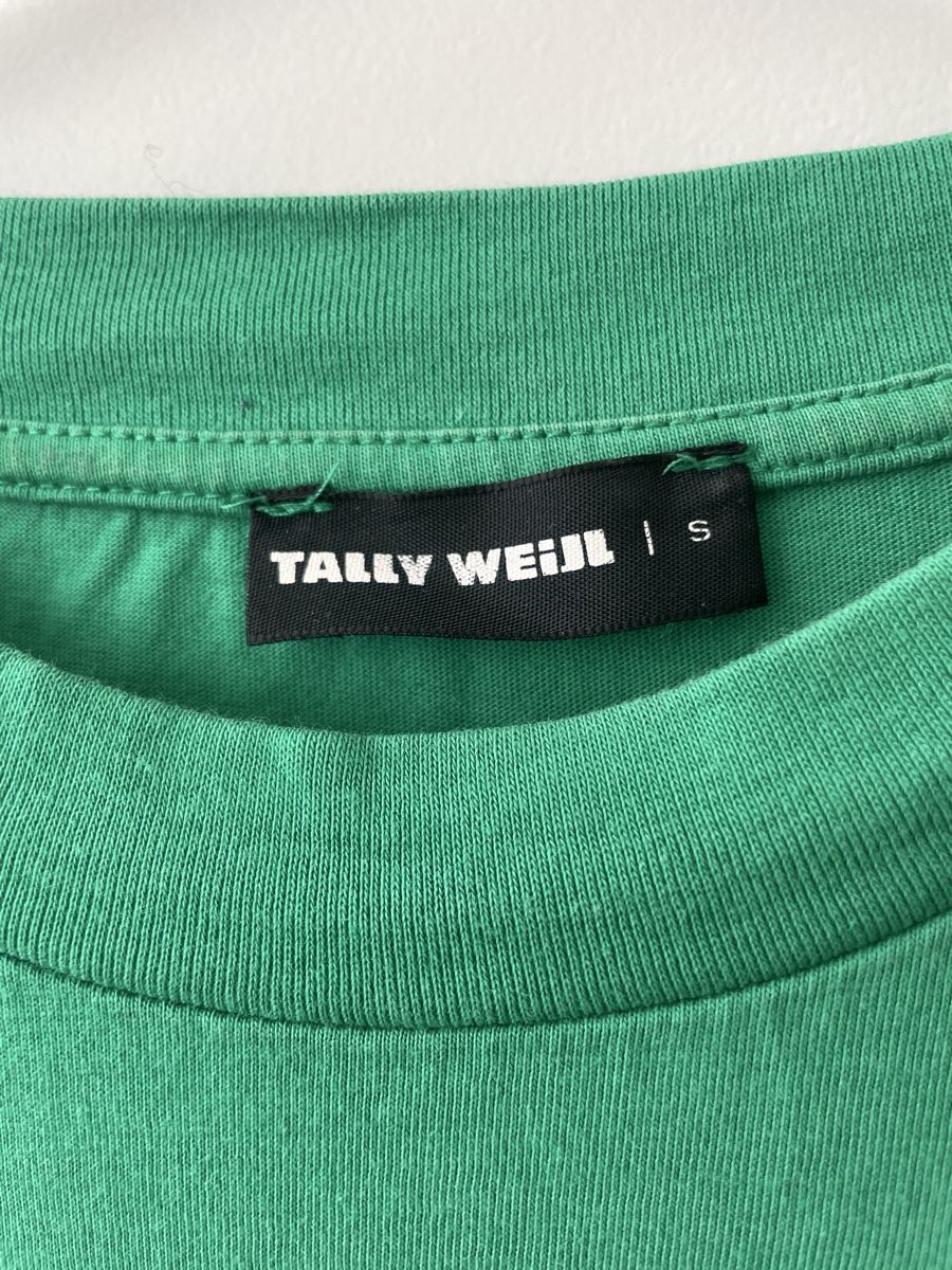 Tally Weijl T-shirt: Statement T-Shirt grün mit Aufdruck – Usato da Menziken venduto da belle.etz 1