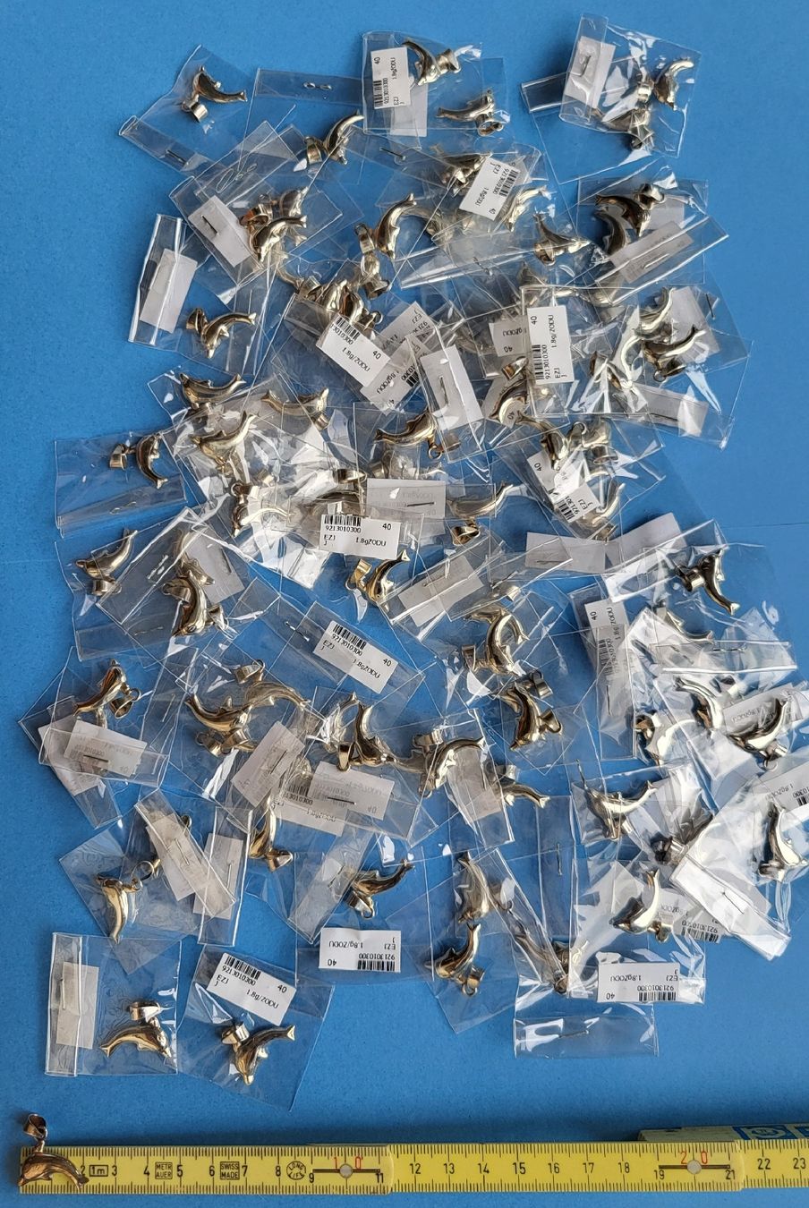 Ciondoli: Silberanhänger Delfin 90 Stück a 1.8gr – Nuovo e nell'imballaggio originale da Thun venduto da harry999