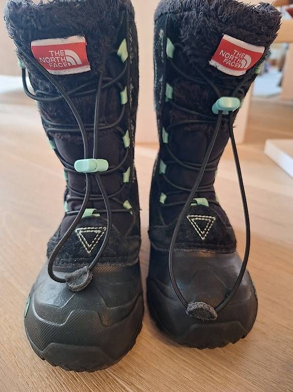 Scarpe per ragazzi: Bottes The North Face taille 30-32 – Usato da Chéserex venduto da aux_p86n 3