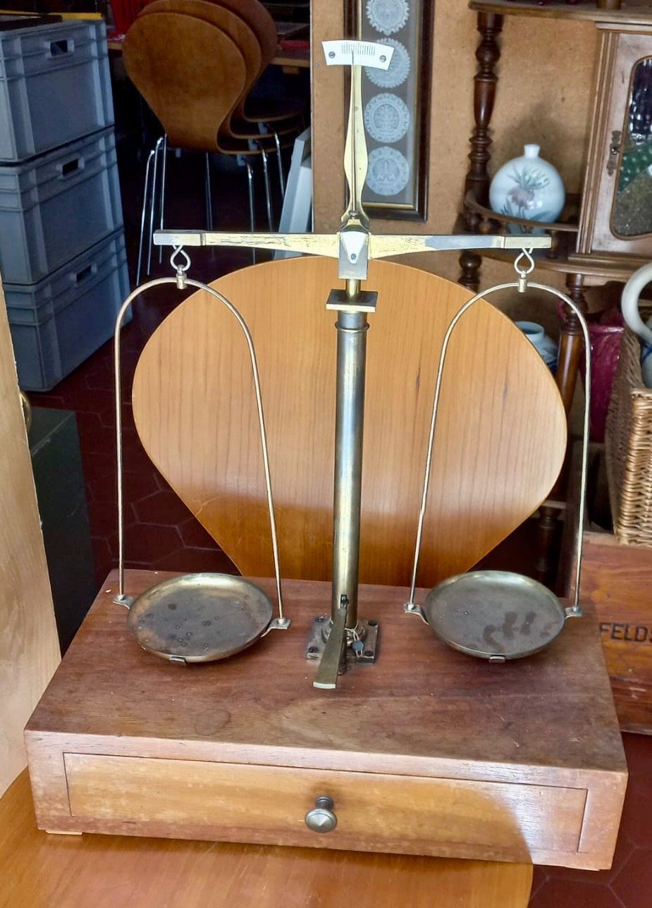 Accessori da laboratorio: alte Apothekerwaage – Usato da Burgdorf venduto da glasrabe01