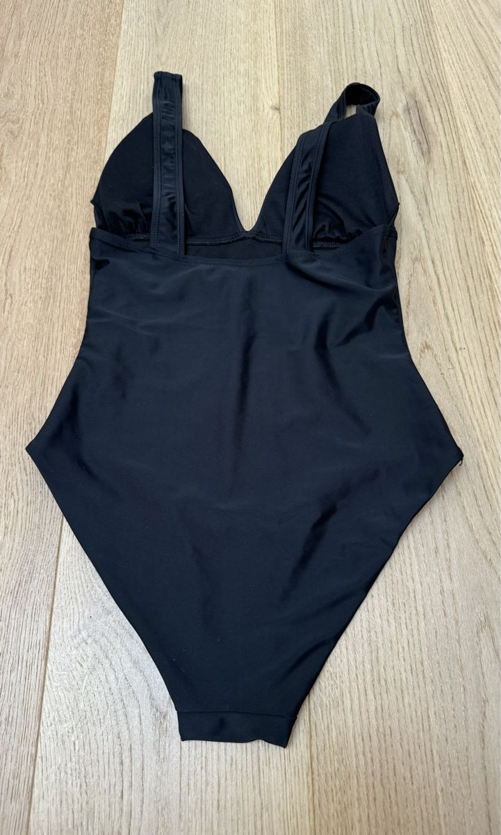 Costumi da bagno & Bikini: Neuer Badeanzug schwarz / Gr 36 – Nuovo (secondo la descrizione) da Hergiswil NW venduto da Labello01 1