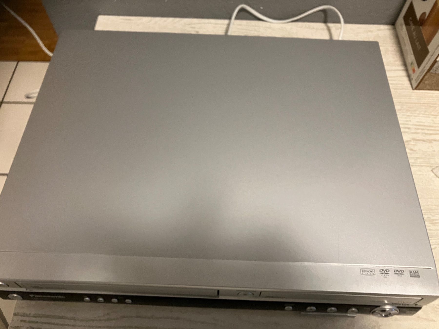 Panasonic Aufnahmegeräte: Panasonic dmr-es35v vhs dvd recorder – Gebraucht aus Zunzgen von milesdavis76 3