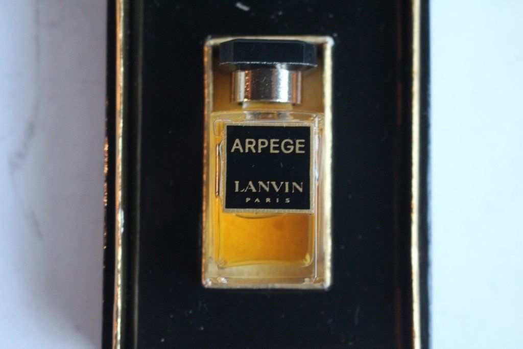 Profumi & Eau de Toilette: Extrait de parfum Arpège Lanvin – Usato da Vandoeuvres venduto da Dom-Tom 1