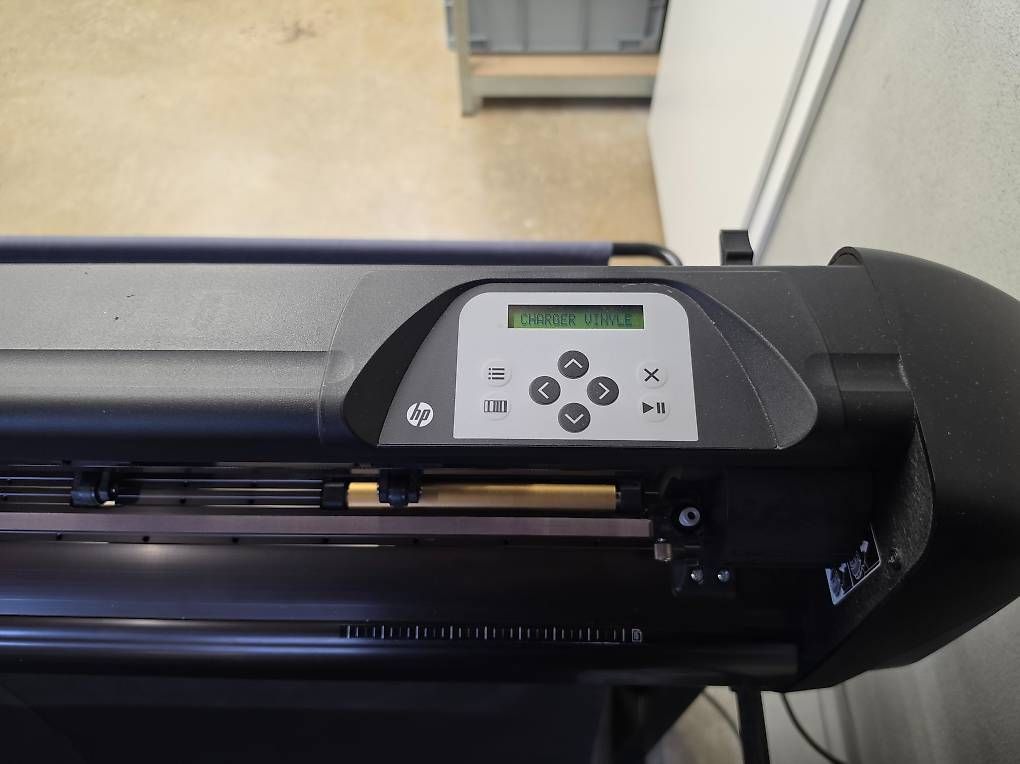 Hewlett Packard Drucker: Plotter de découpe HP Latex 54  année 2023  2'500.- – Gebraucht aus Sullens von ste_vvv8 3