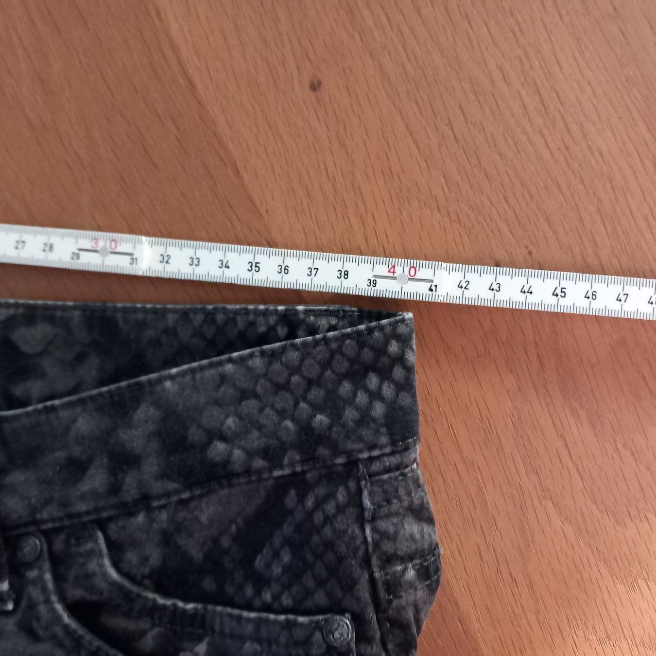 Cambio Pantaloni: Animal Print Snake Hose Cambio Gr. 38 – Usato da Nottwil venduto da cecilia44 2