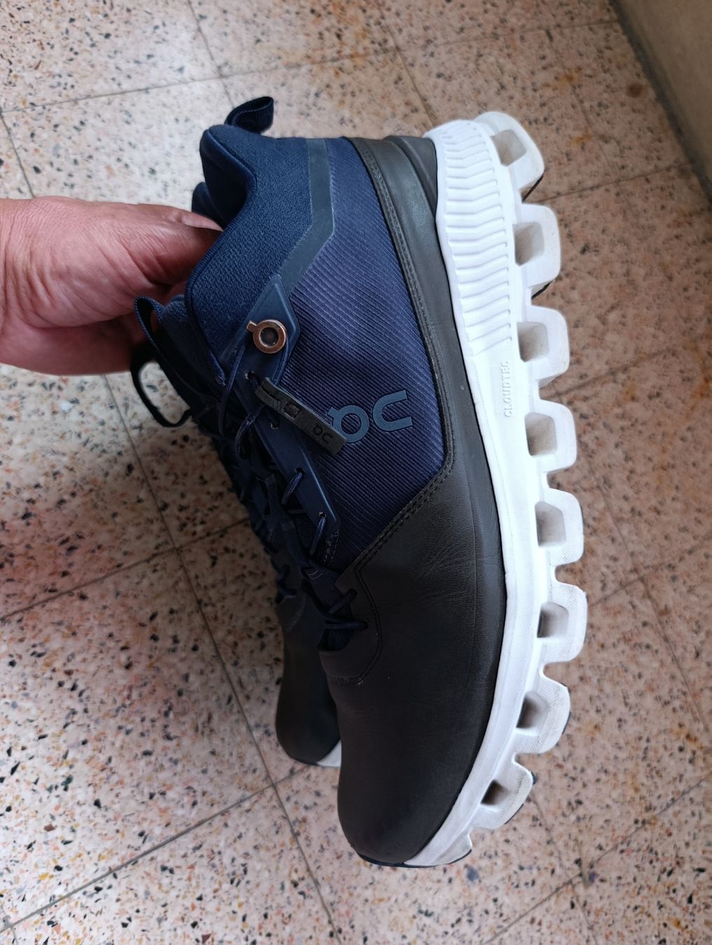 Herrenschuhe: on chaussures  – Gebraucht aus Monthey von Sws5 3