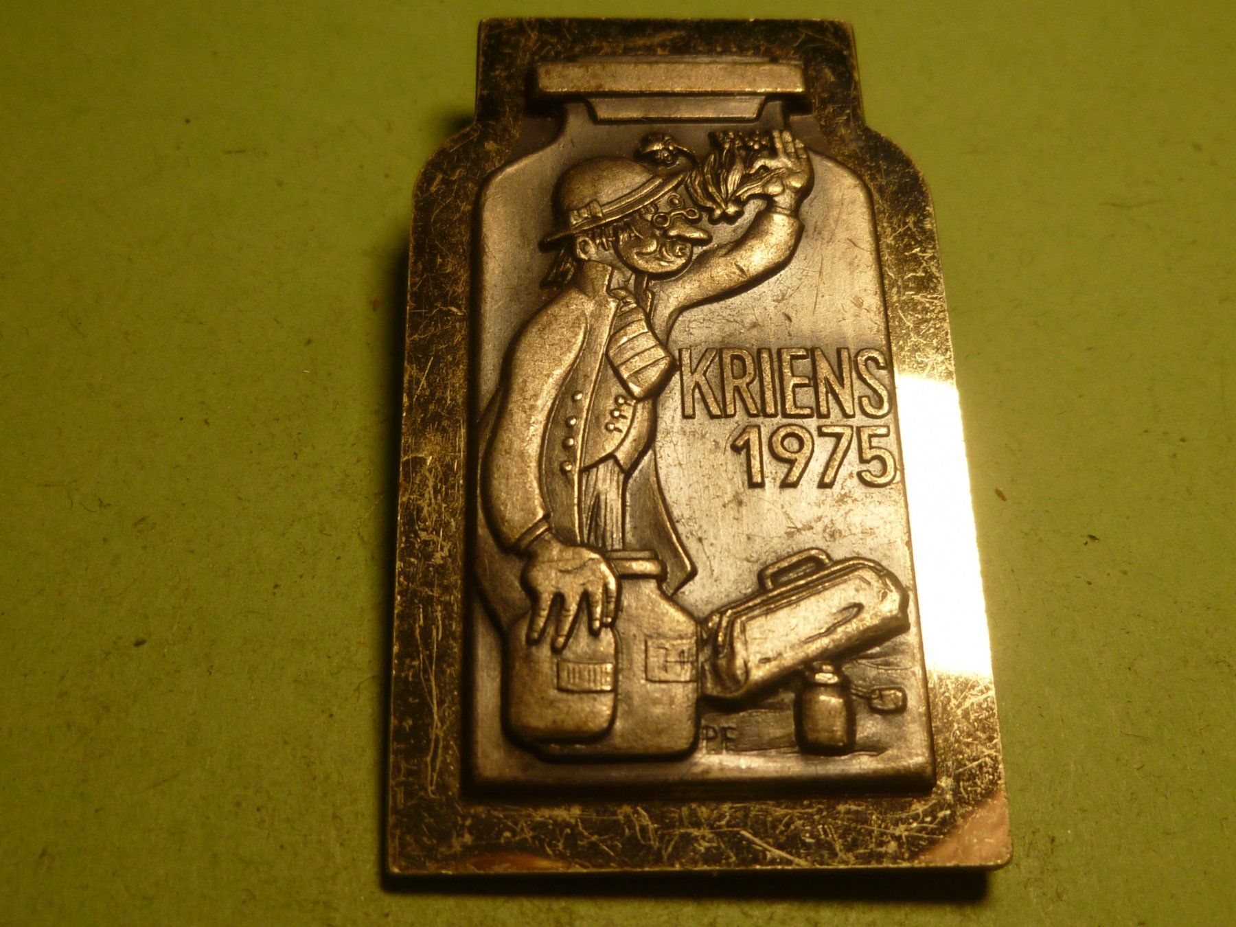 Plaketten & Abzeichen: KRIENS 1975 SILBER – Gebraucht aus Ried (Muotathal) von Mandarin02