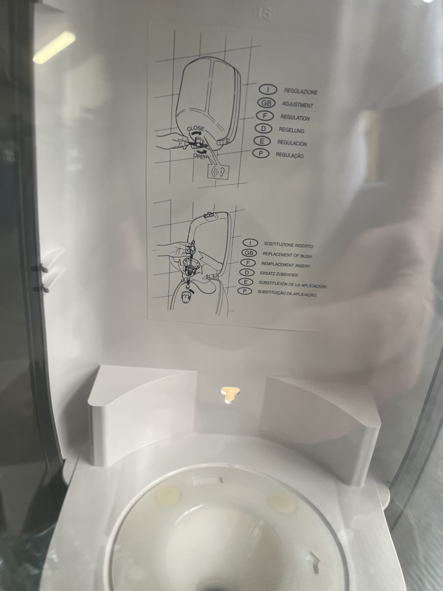 Altro per Gastronomia & Hotel: Distributeur de papier en rouleau – Nuovo e nell'imballaggio originale da Le Landeron venduto da Pimsss 1