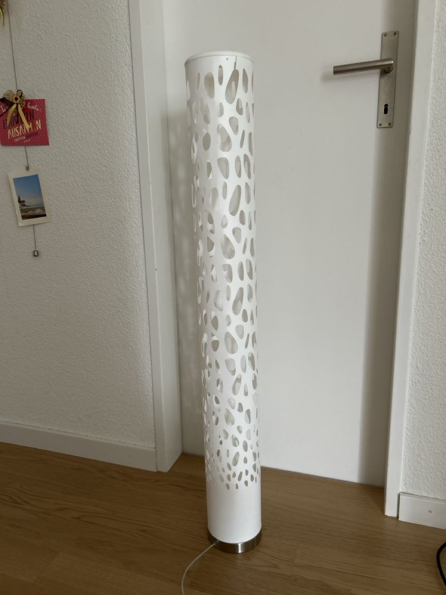 Lampade: Stehlampe mit Farbwechsel – Usato da Sursee venduto da sungreen 3