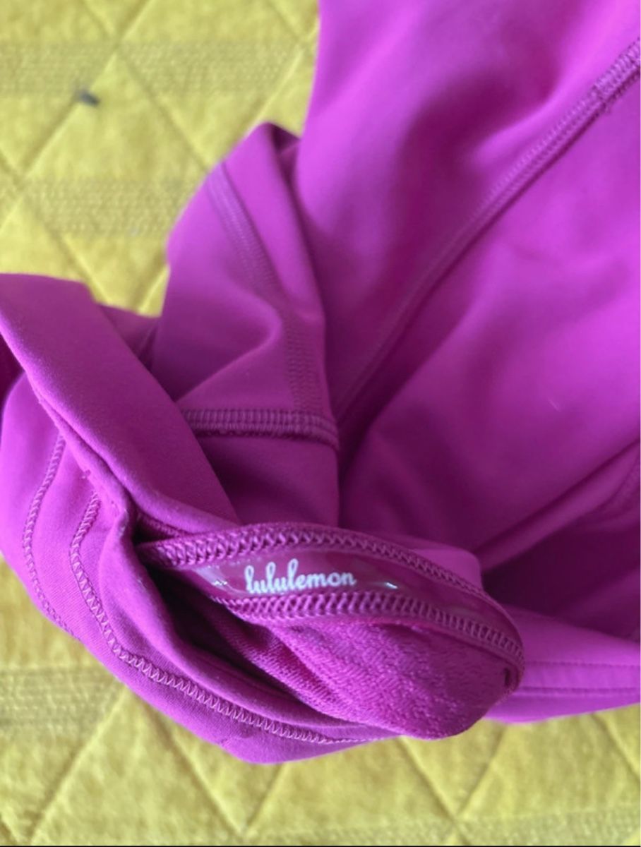 Lululemon Leggings: Lululemon leggins size 16 hot pink – Nuovo (secondo la descrizione) da Basel venduto da mar_q58t 3