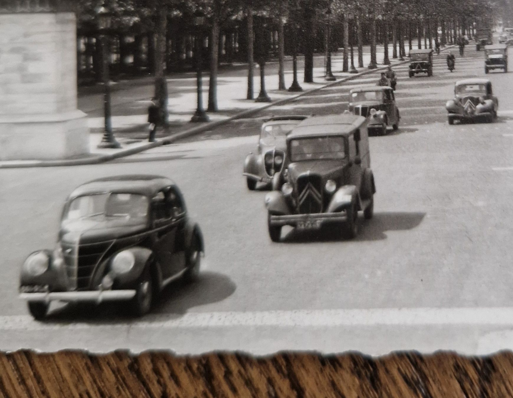 Ansichtskarten: Paris, Champs Elysée, Oldtimer – Gebraucht aus Ebikon von Donar50 1