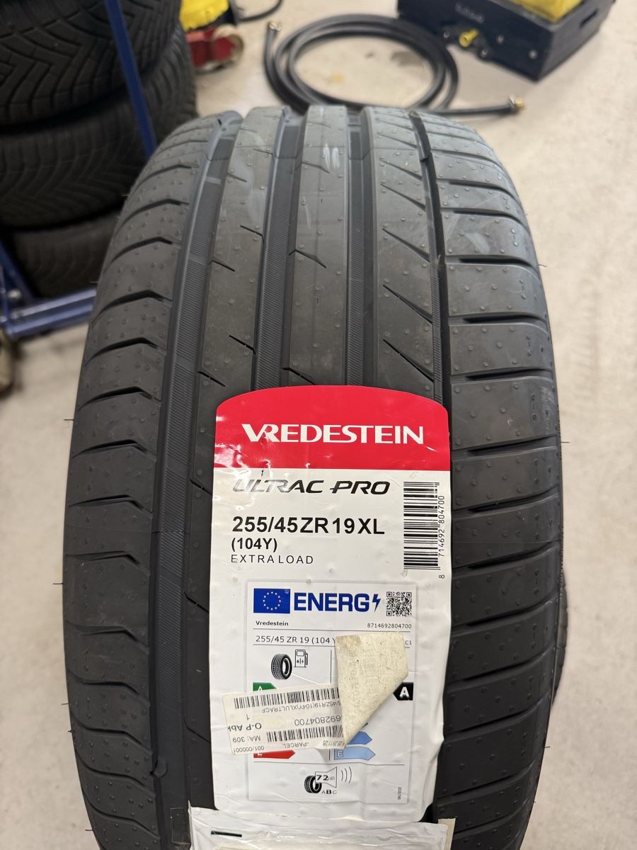 Pneus & Kompletträder: Vredestein Sommerreifen – Neu und originalverpackt aus Worben von Yaenu71