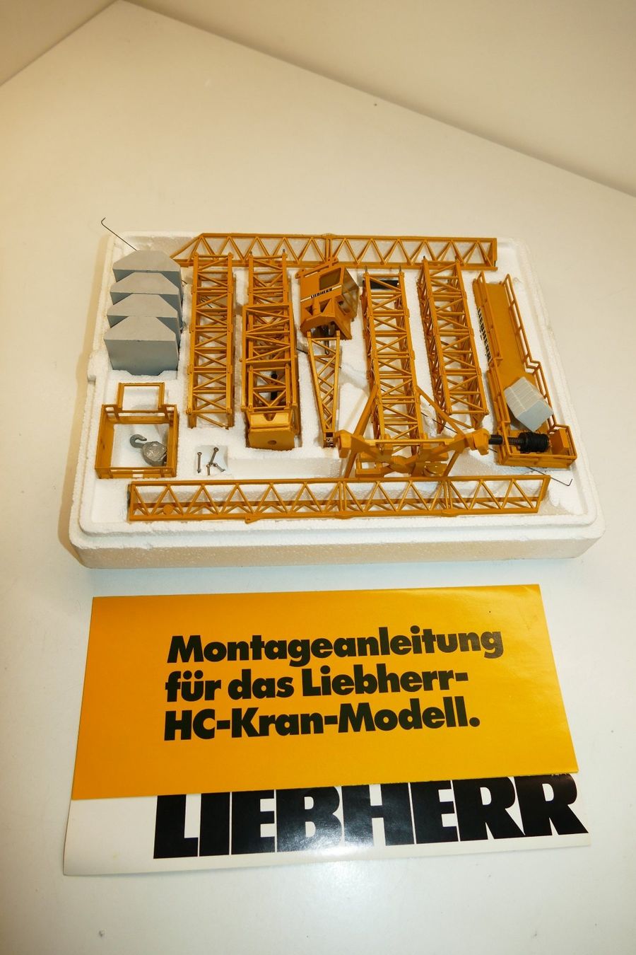 Conrad Modellini d'auto: Conrad: HC-Kran Liebherr – Nuovo (secondo la descrizione) da Niederhasli venduto da rail-duerst 1
