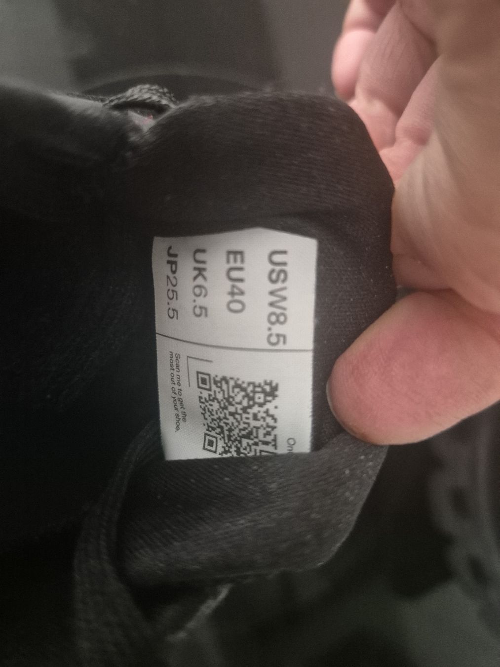 On Chaussures femmes: ON Cloud X , Schwarz Grösse EU 40 – D'occasion à Ossingen par Nepturn 3