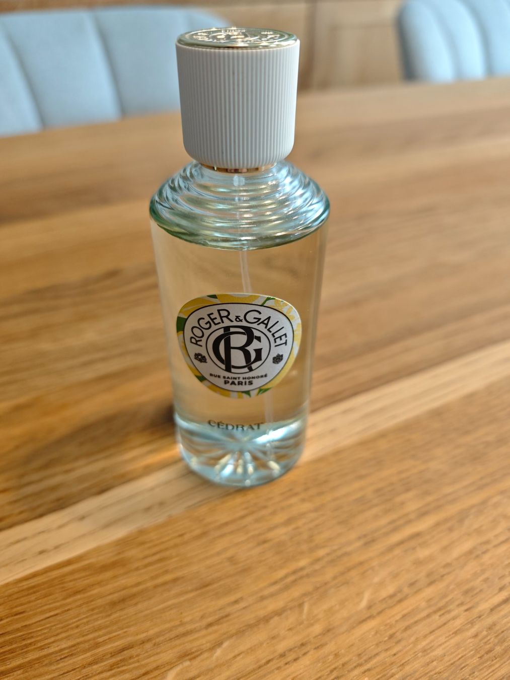 Profumi & Eau de Toilette: Roger&Gallet Cédrat, Eau de Parfum 100ml, neuwertig – Usato da Gunzgen venduto da 0Aurin0