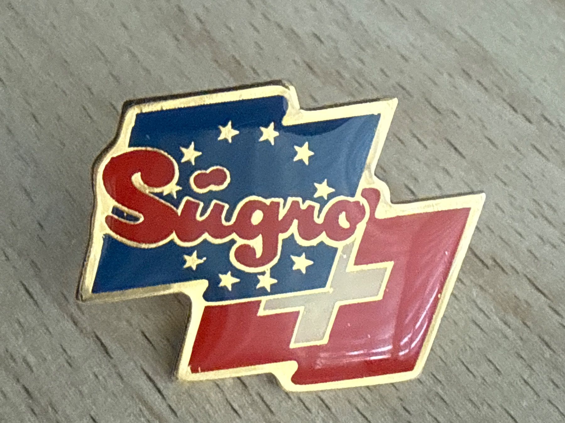 Placchette & Badge: Pin Sügro – Usato da Glattbrugg venduto da Schweigmatt