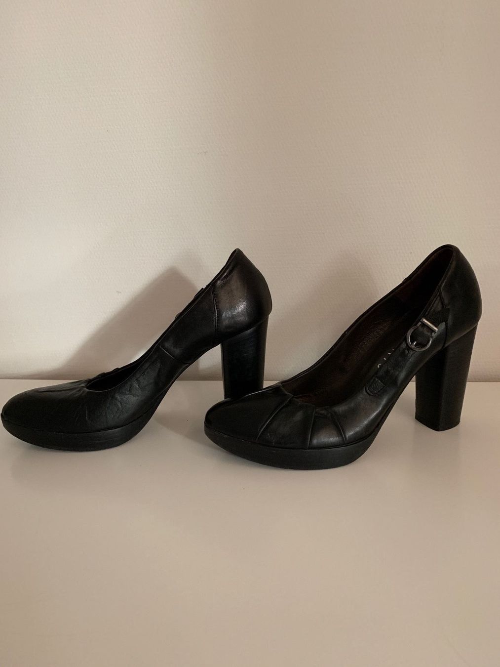 Damenschuhe: Pumps Companys – Gebraucht aus Zürich von ThaliaL 2