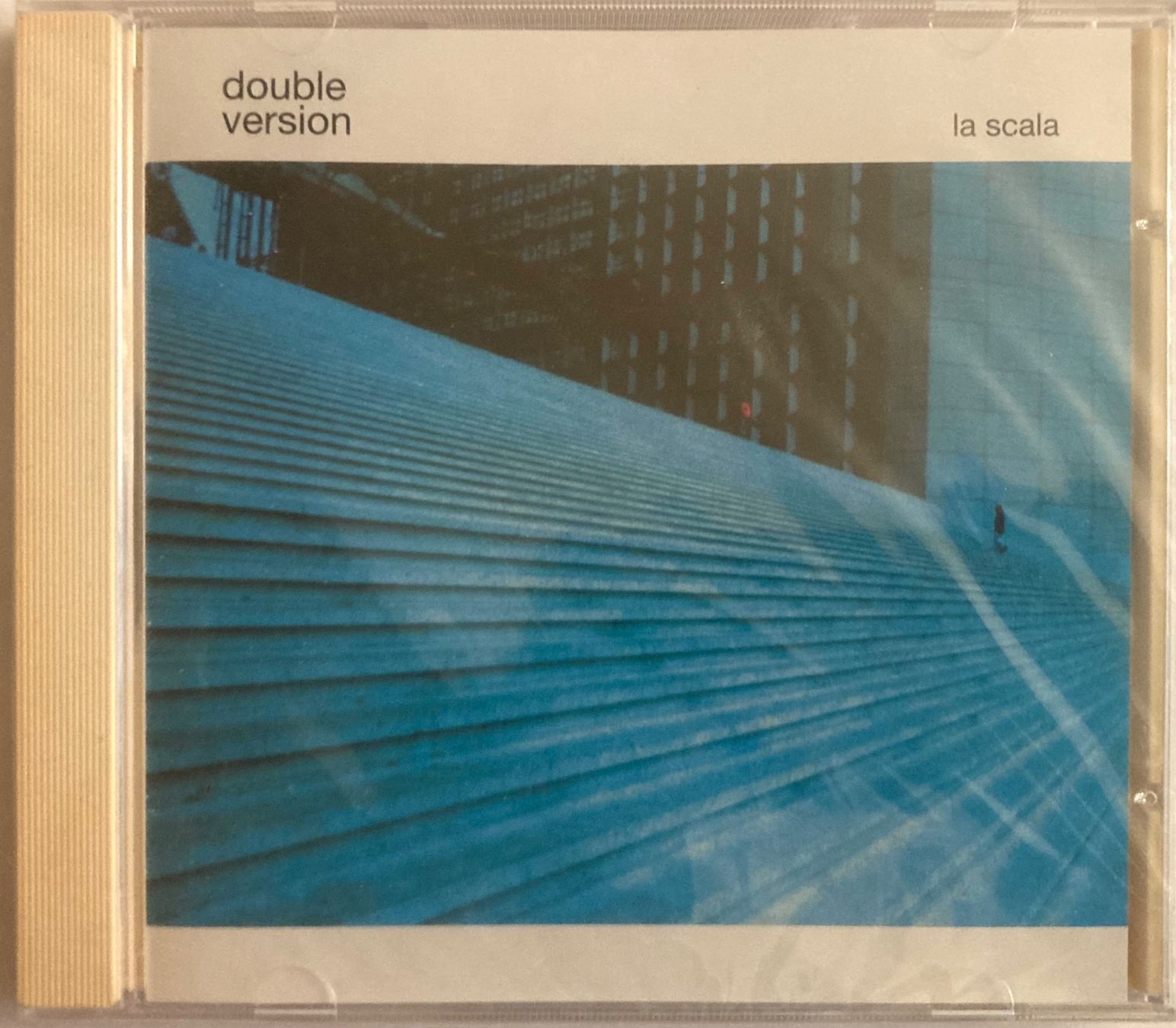 CDs: DOUBLE VERSION - LA SCALA – Neu und originalverpackt aus Poliez-Pittet von Newtown-Records