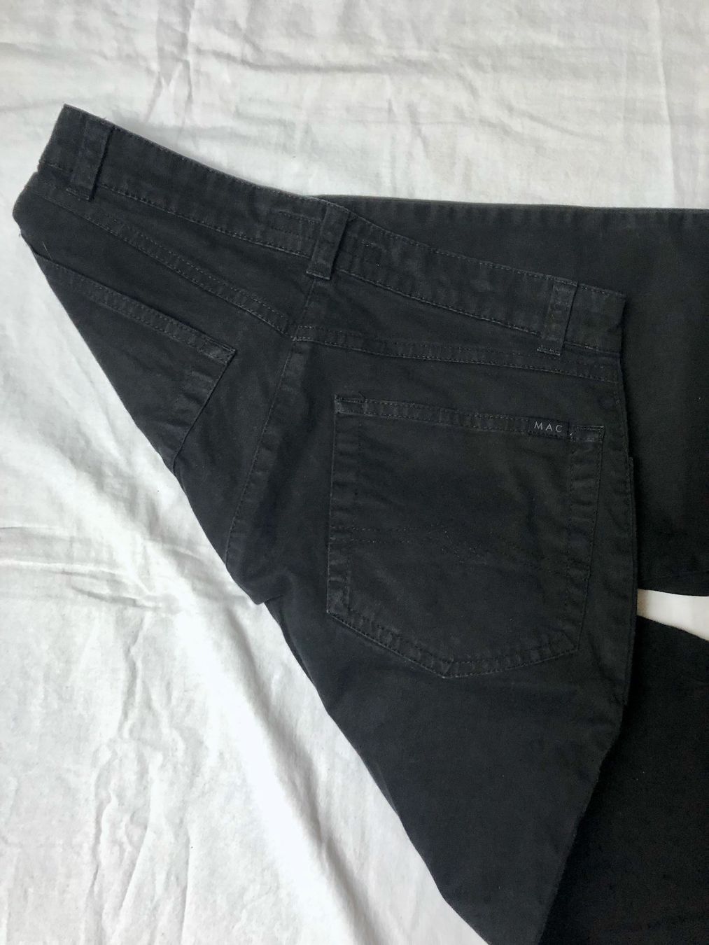 Jeans: MAC Jeans, Gladis, schwarz, Gr. 36 – Usato da Basel venduto da Solaia28 4