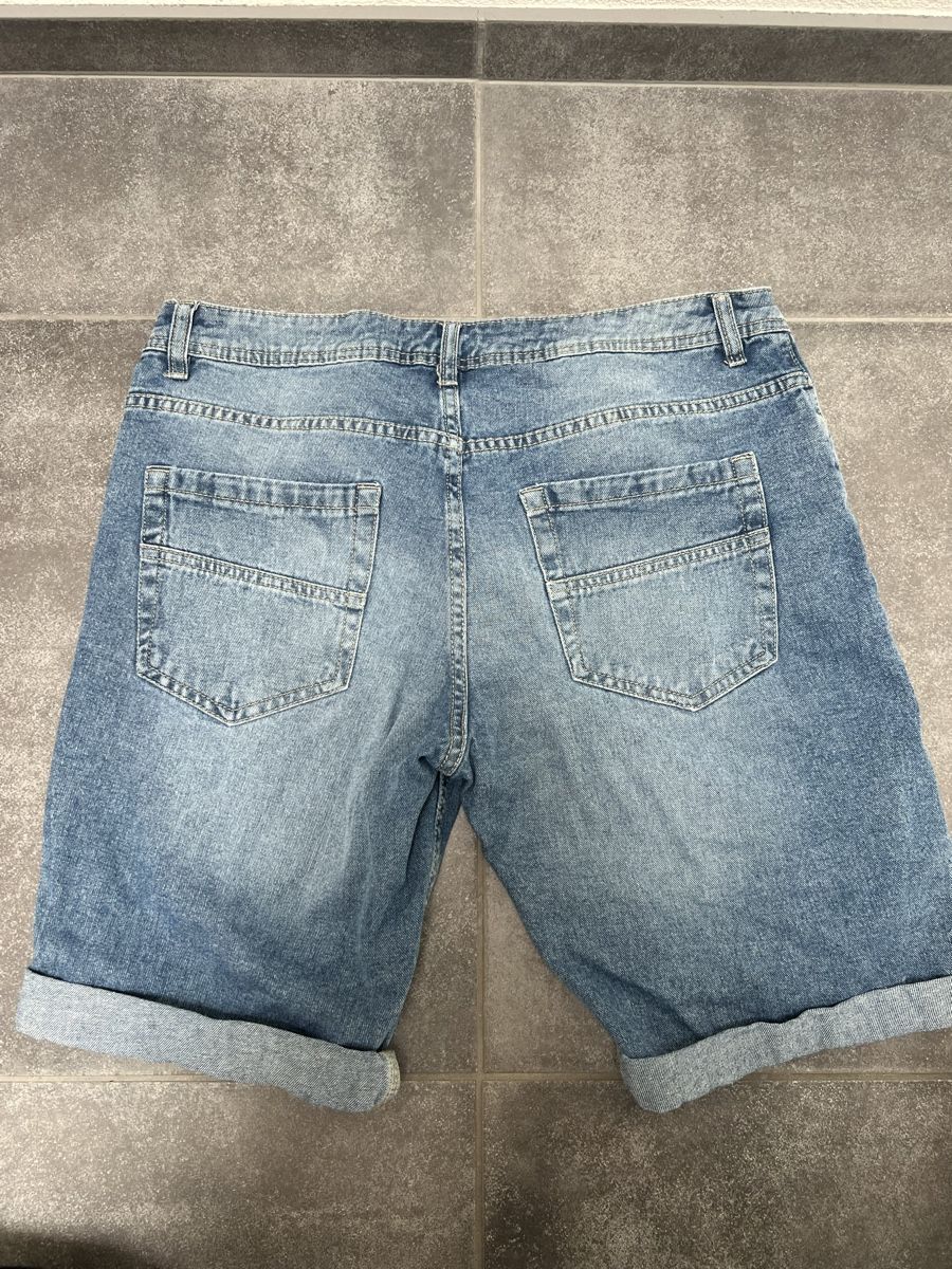Jeans: Terranova Denim Shorts Grösse 44 – Gebraucht aus Wettswil von alstel24 2